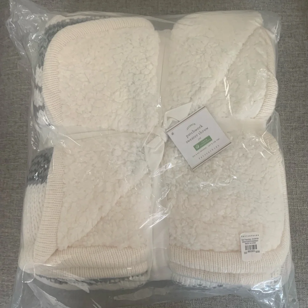 Pottery Barn Cream and Gray Patchwork Sweater Throw and matching Pillow Cover